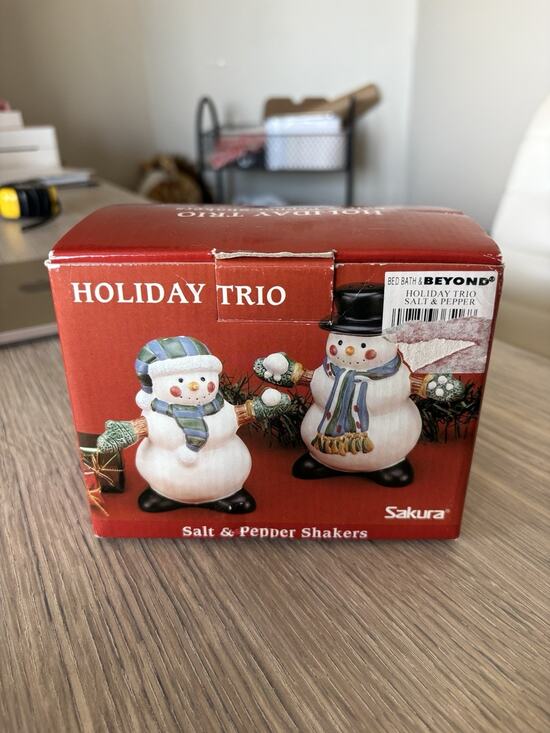 Sakura Other - Sakura Holiday Trio Snowman Salt & Pepper Shakers Hand Painted w/ Box SL929/12